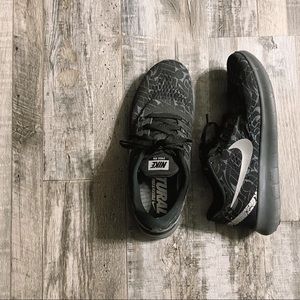 Nike free run sneakers
